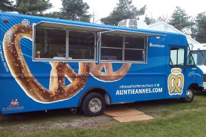 Auntie Annes Food Truck